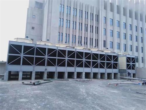 康明冷卻塔降噪的一些常見方式(空調(diào)冷卻塔降噪)